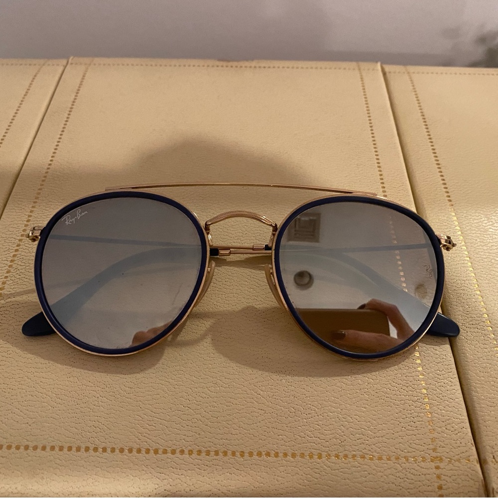 Round Double Bridge Ray Bans.